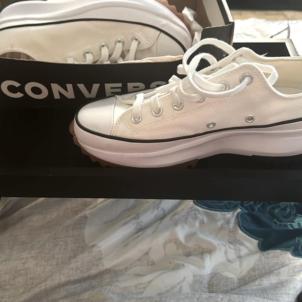 Brand new in box never worn - Picture 2 of 3